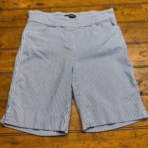 Hilary Radley Women's Striped Bermuda Shorts Size S Blue‎ White Pinstripe